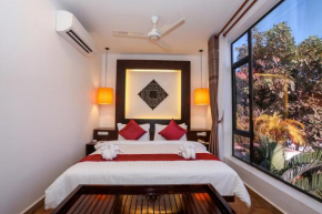 Отель The Moon Residence & Spa  Siem Reap